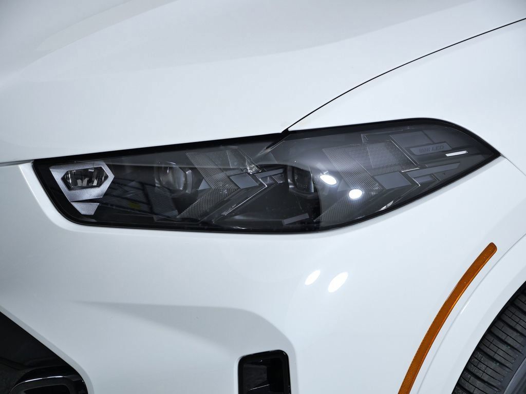 Thumbnail: 2026 BMW X5 - 16