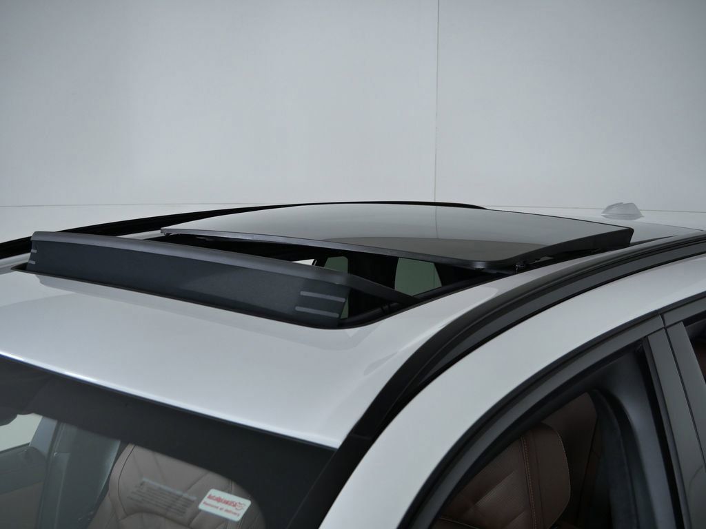 Thumbnail: 2026 BMW X5 - 25