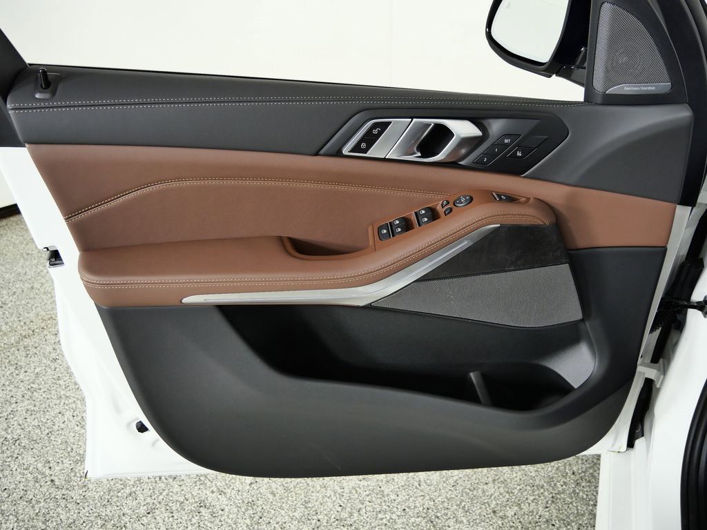 Thumbnail: 2026 BMW X5 - 38