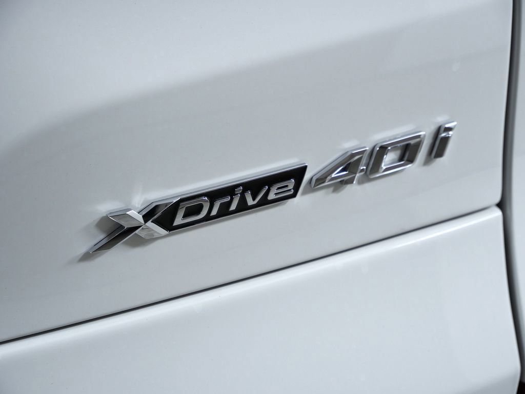 Thumbnail: 2026 BMW X5 - 21