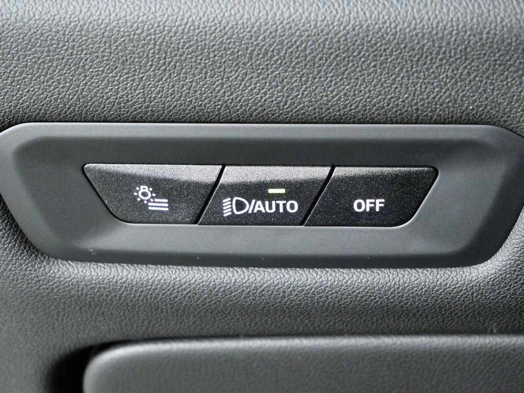 Thumbnail: 2026 BMW X5 - 44