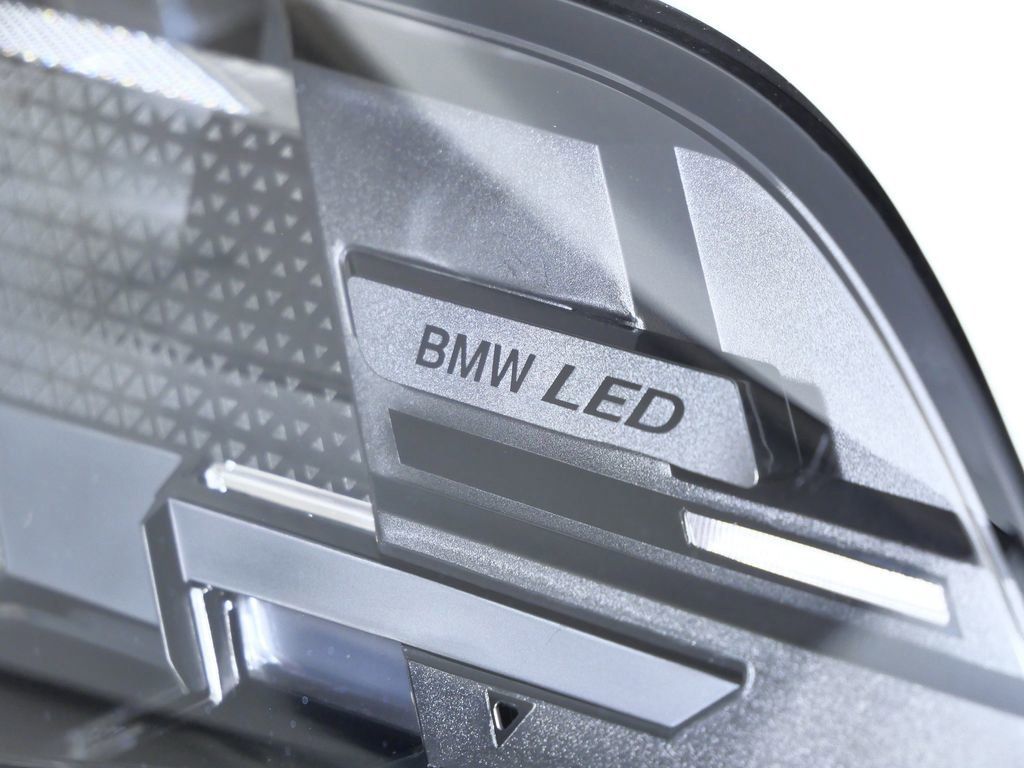 Thumbnail: 2026 BMW X5 - 7