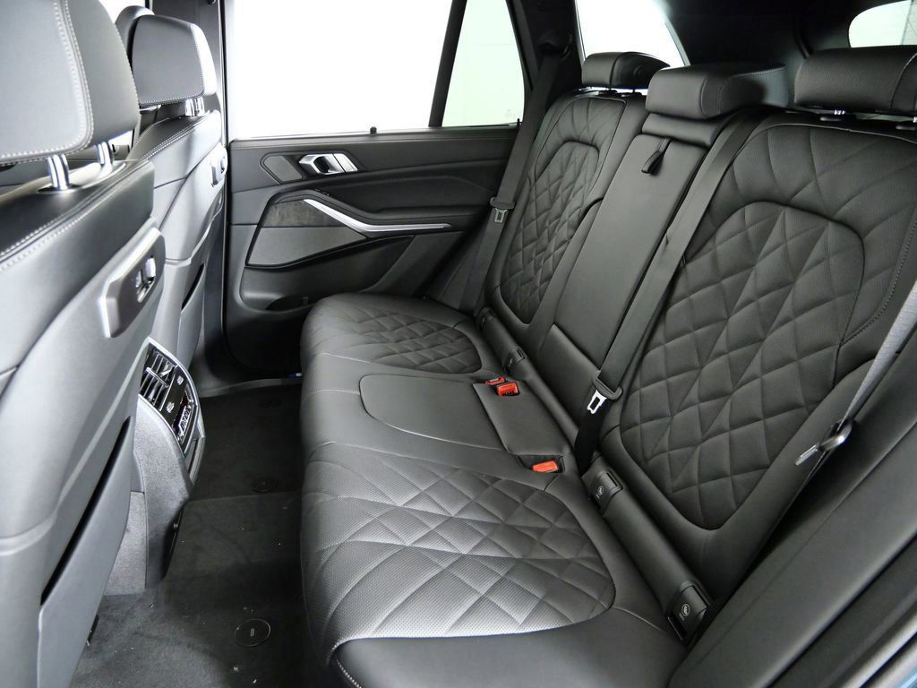Thumbnail: 2026 BMW X5 - 36