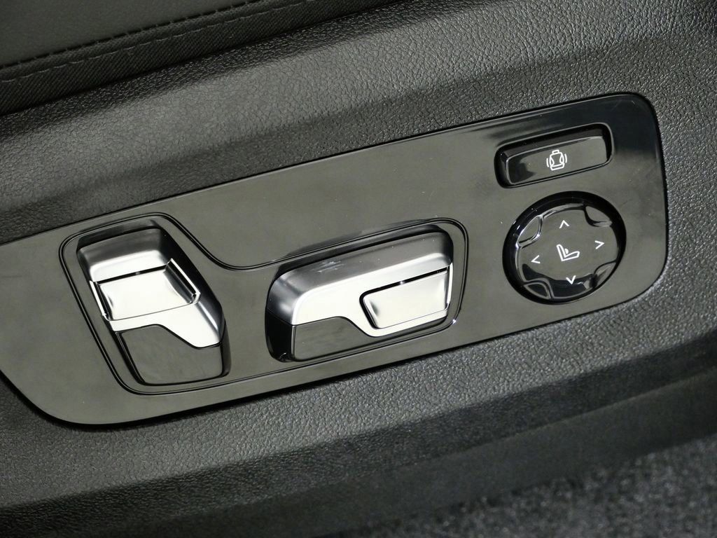 Thumbnail: 2026 BMW X5 - 27