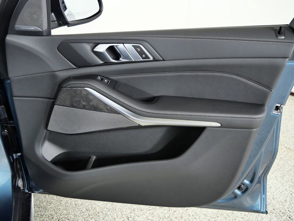 Thumbnail: 2026 BMW X5 - 26