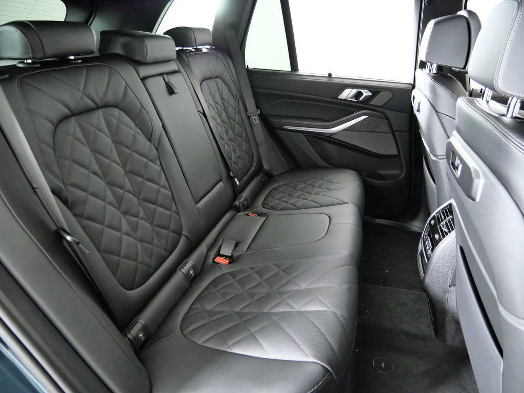 Thumbnail: 2026 BMW X5 - 31