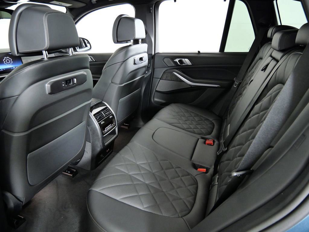 Thumbnail: 2026 BMW X5 - 35