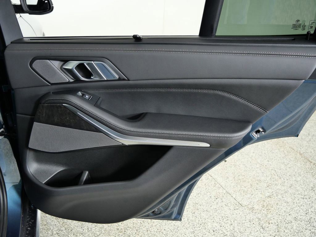 Thumbnail: 2026 BMW X5 - 30