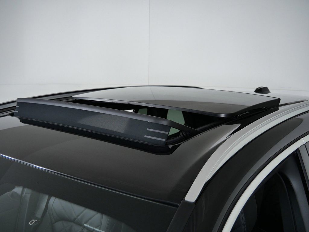 Thumbnail: 2026 BMW X5 - 27