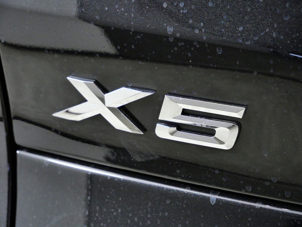 Thumbnail: 2026 BMW X5 - 23