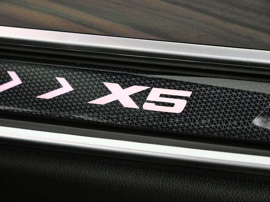 Thumbnail: 2026 BMW X5 - 31