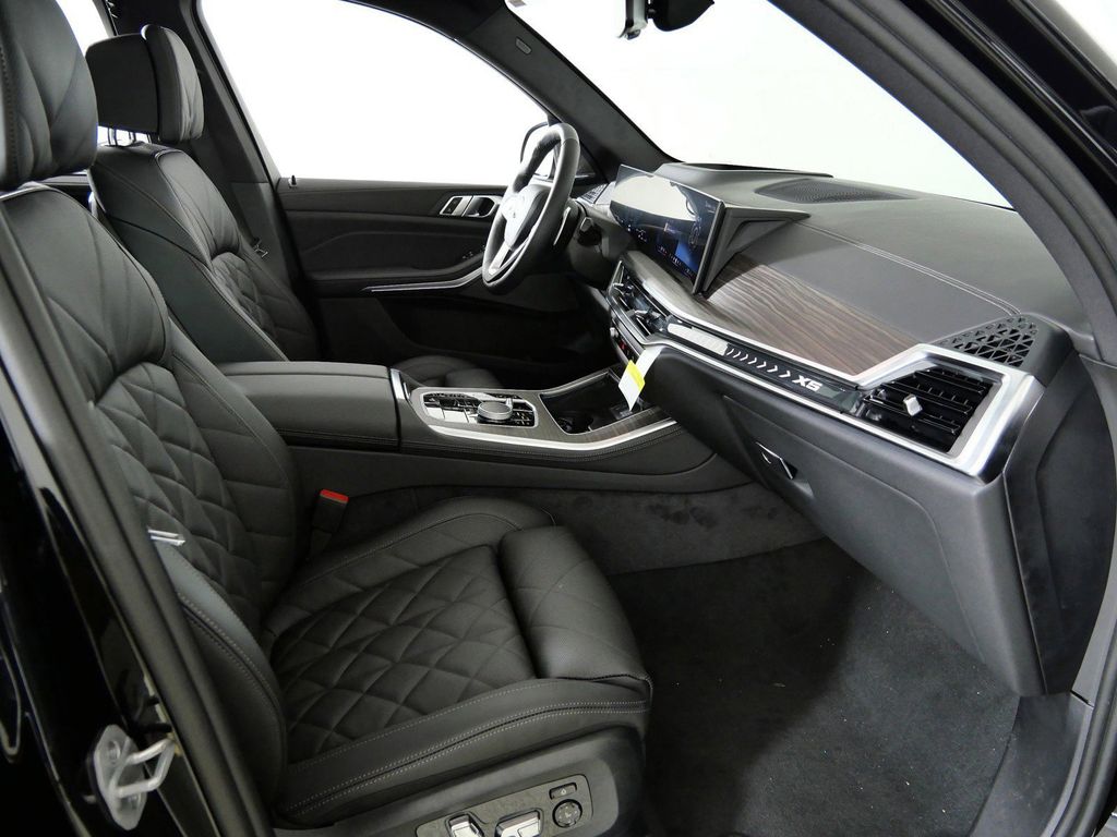 Thumbnail: 2026 BMW X5 - 9