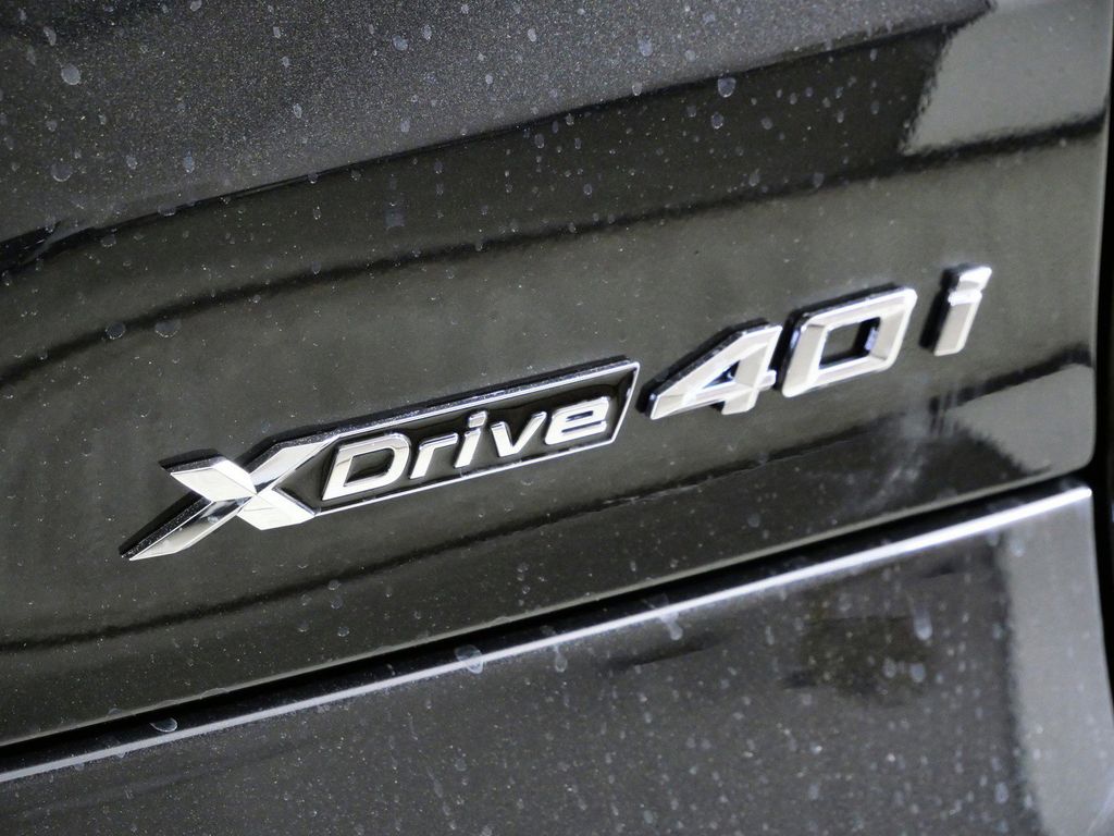 Thumbnail: 2026 BMW X5 - 22