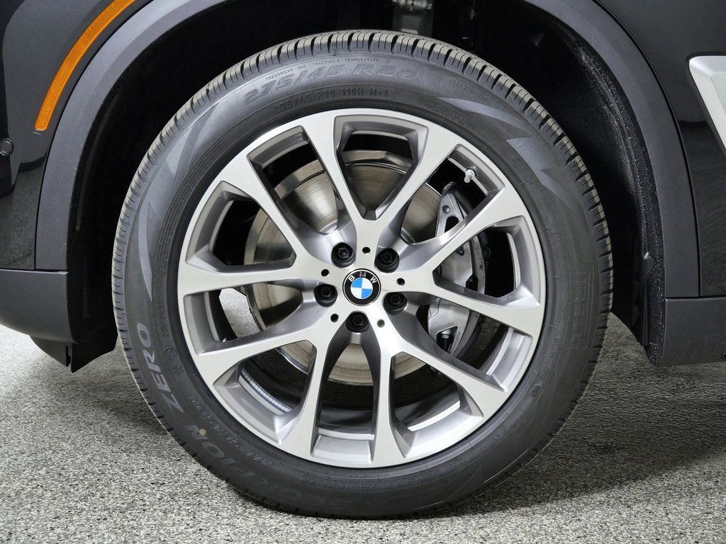 Thumbnail: 2026 BMW X5 - 26