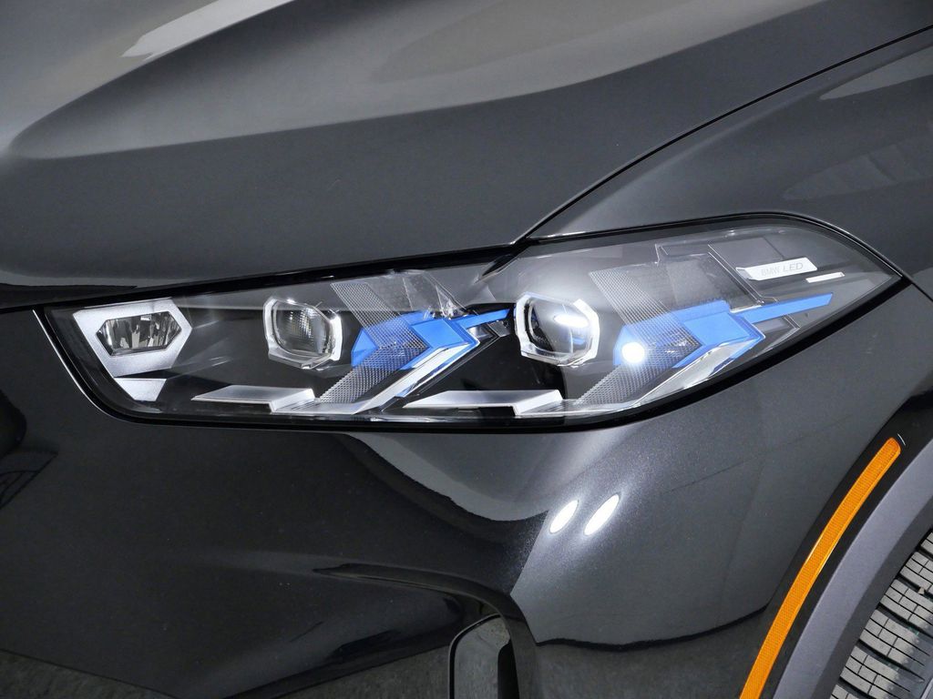 Thumbnail: 2026 BMW X5 - 17