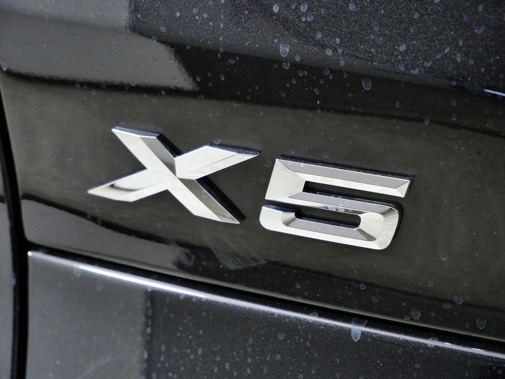 Thumbnail: 2026 BMW X5 - 23