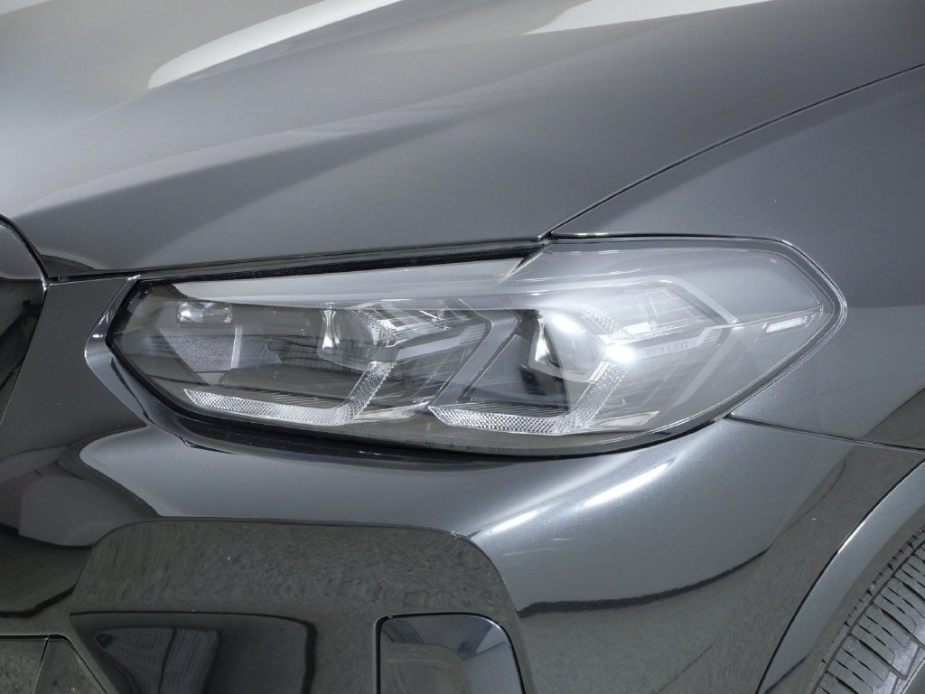 Thumbnail: 2024 BMW X4 - 18