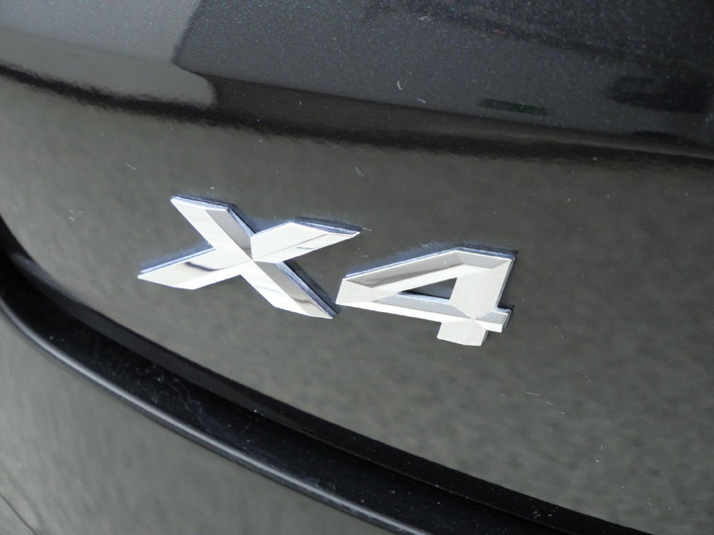 Thumbnail: 2024 BMW X4 - 25