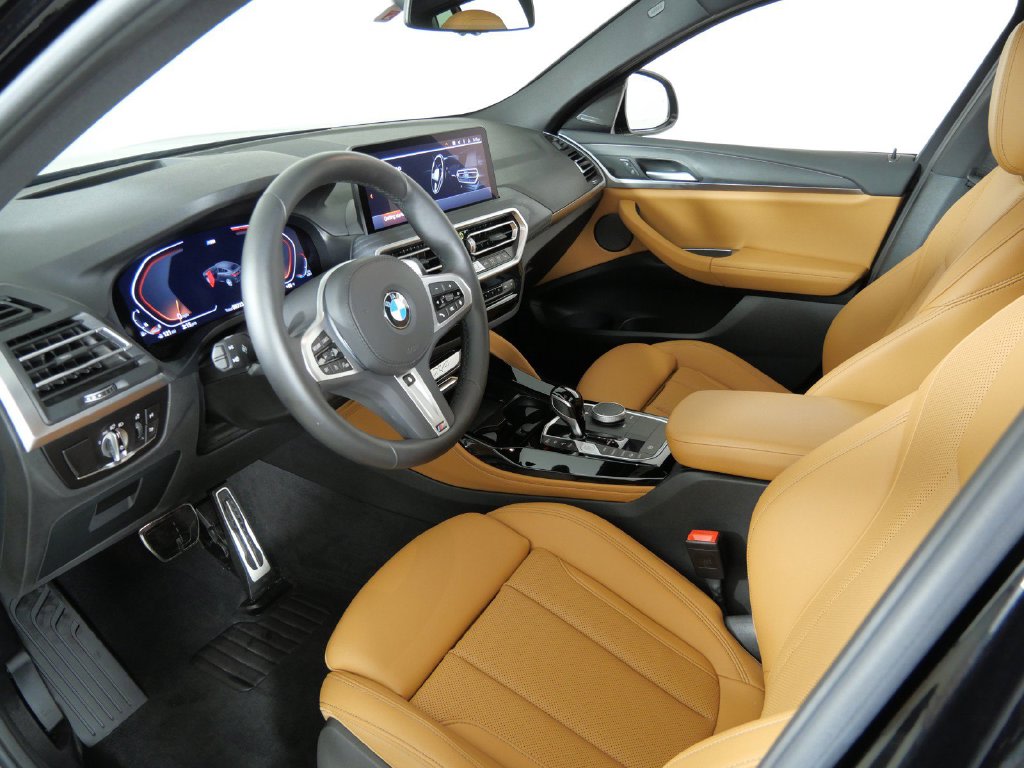 Thumbnail: 2024 BMW X4 - 38