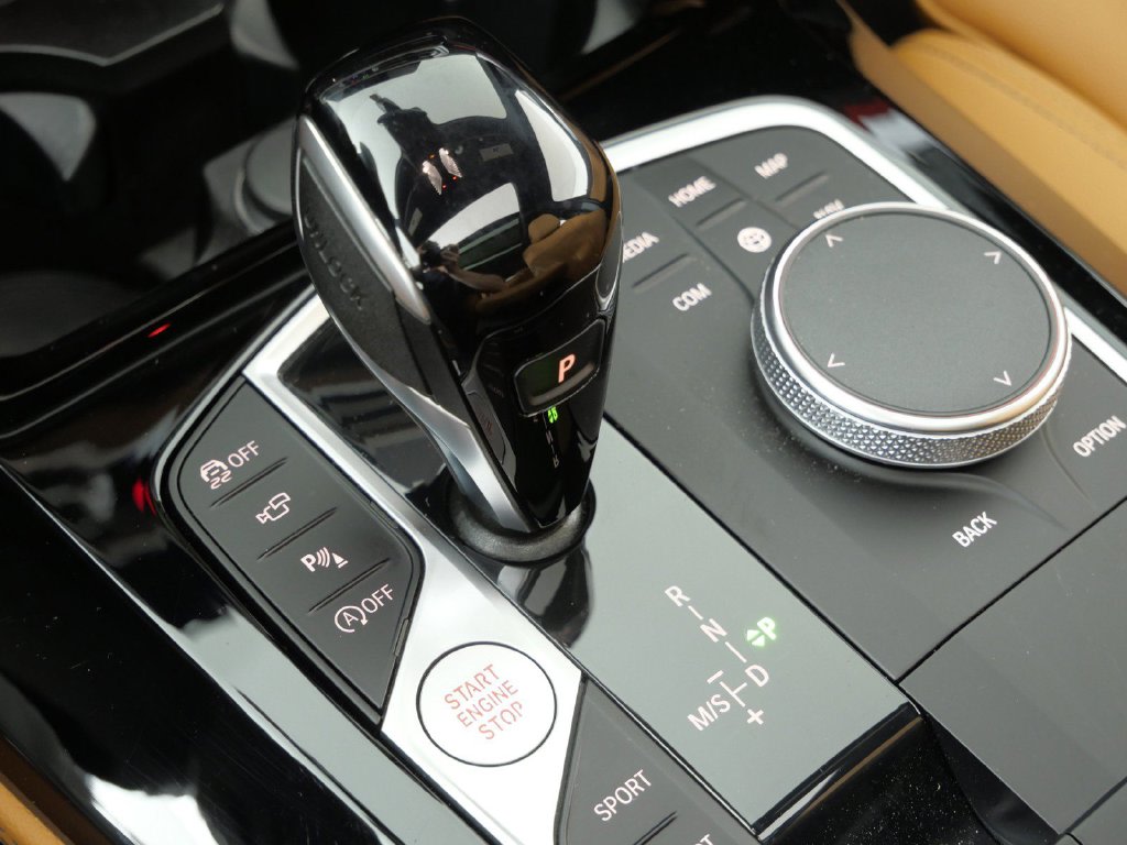 Thumbnail: 2024 BMW X4 - 13