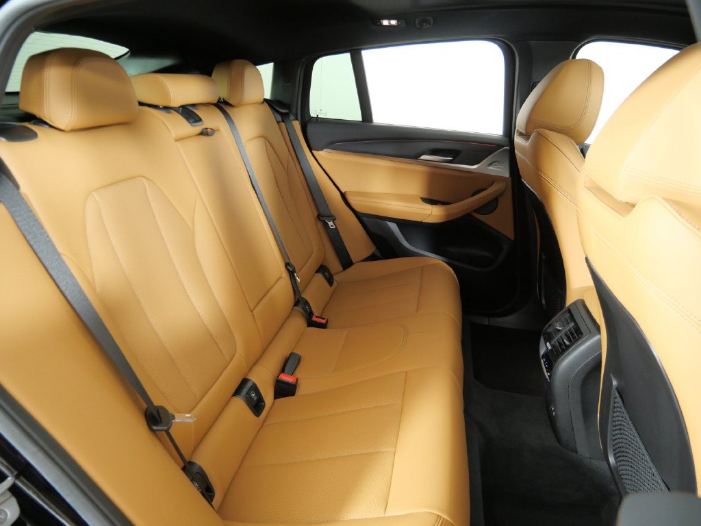 Thumbnail: 2024 BMW X4 - 32