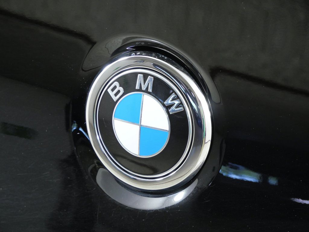 Thumbnail: 2025 BMW X4 - 21