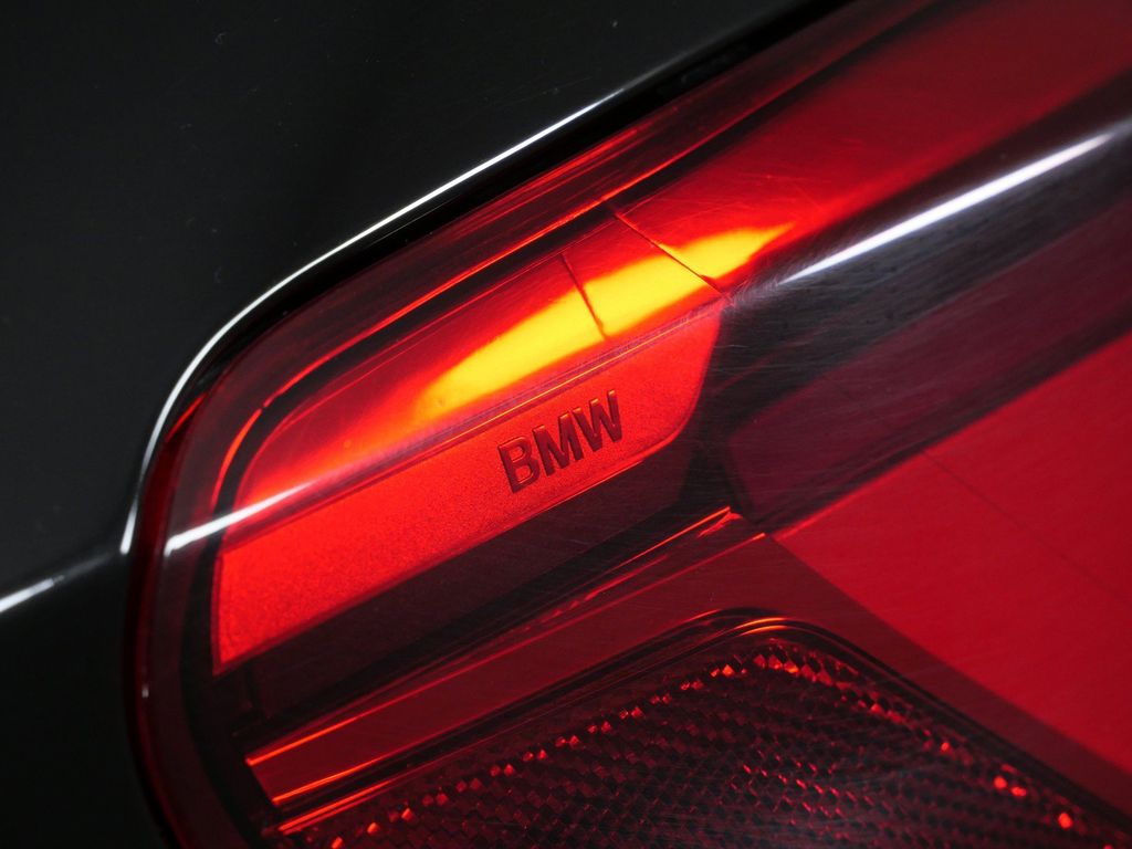 Thumbnail: 2025 BMW X4 - 27