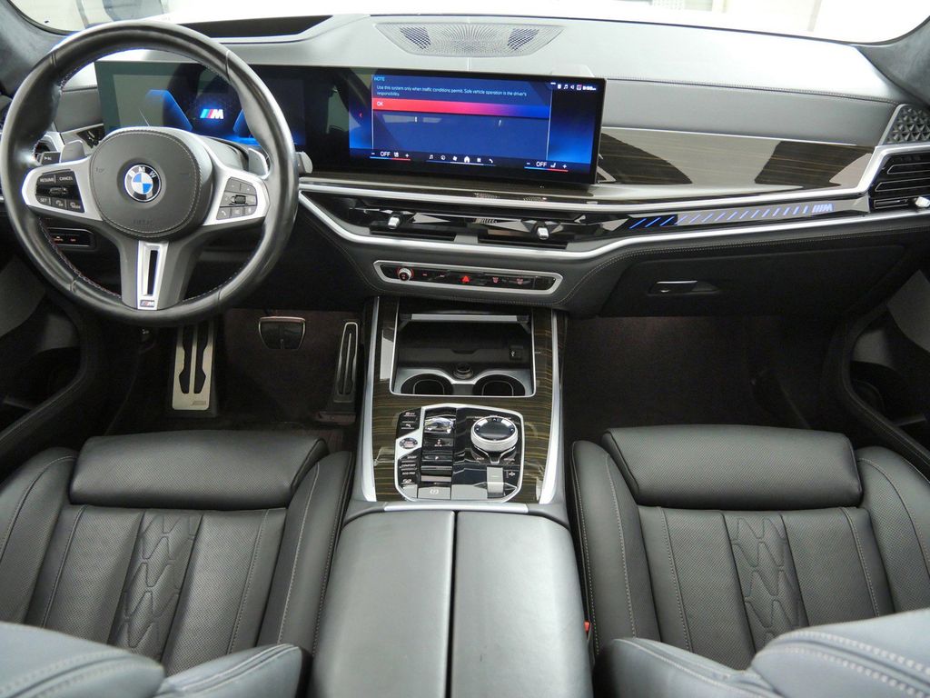 Thumbnail: 2024 BMW X7 - 2