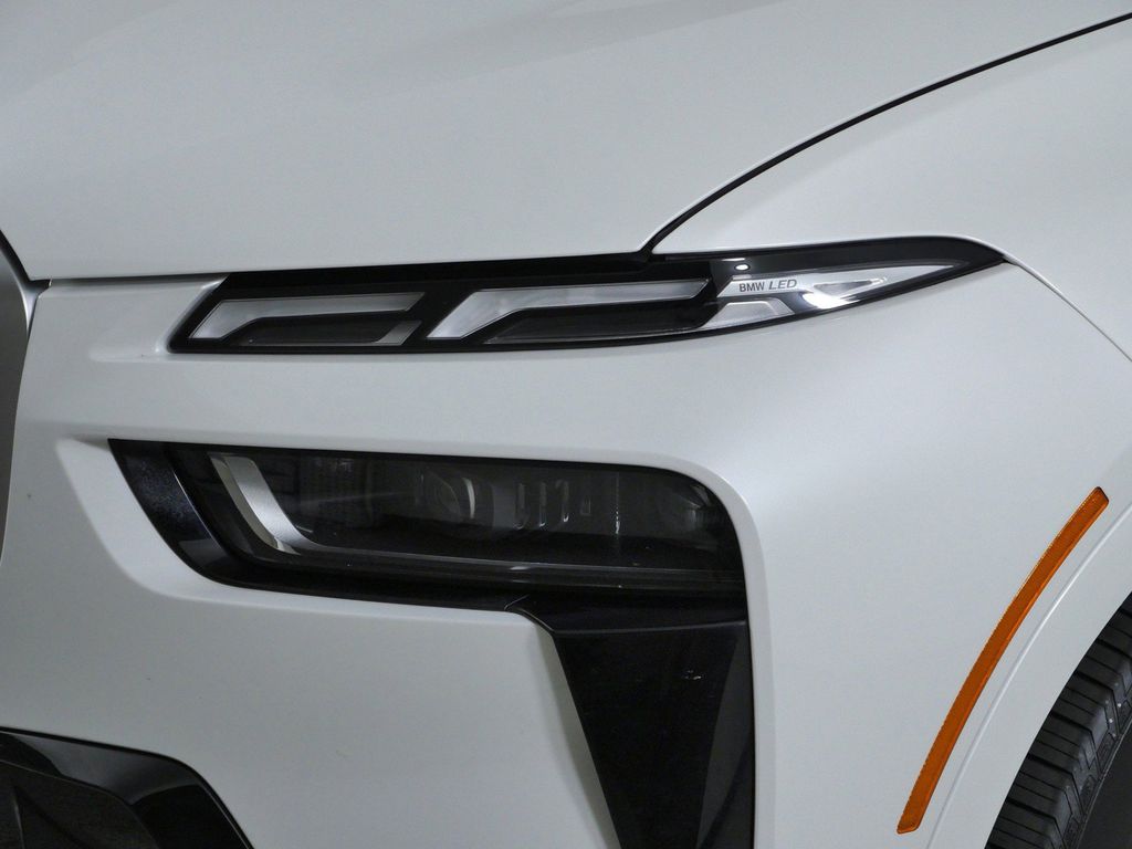 Thumbnail: 2024 BMW X7 - 17