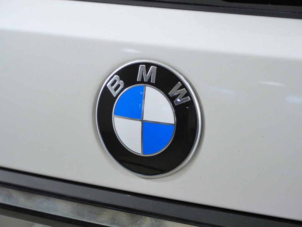 Thumbnail: 2024 BMW X7 - 22