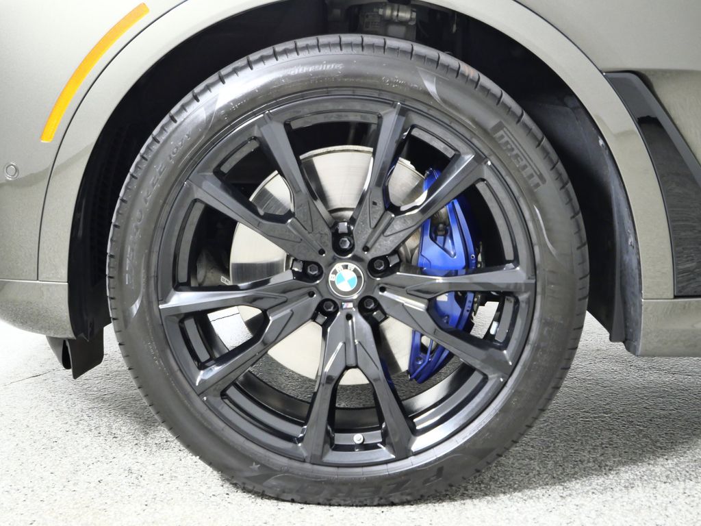 Thumbnail: 2024 BMW X7 - 24
