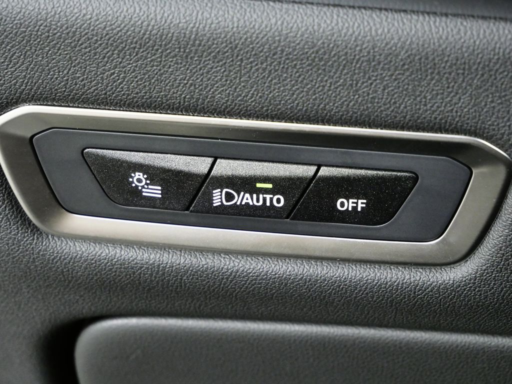 Thumbnail: 2024 BMW X7 - 42