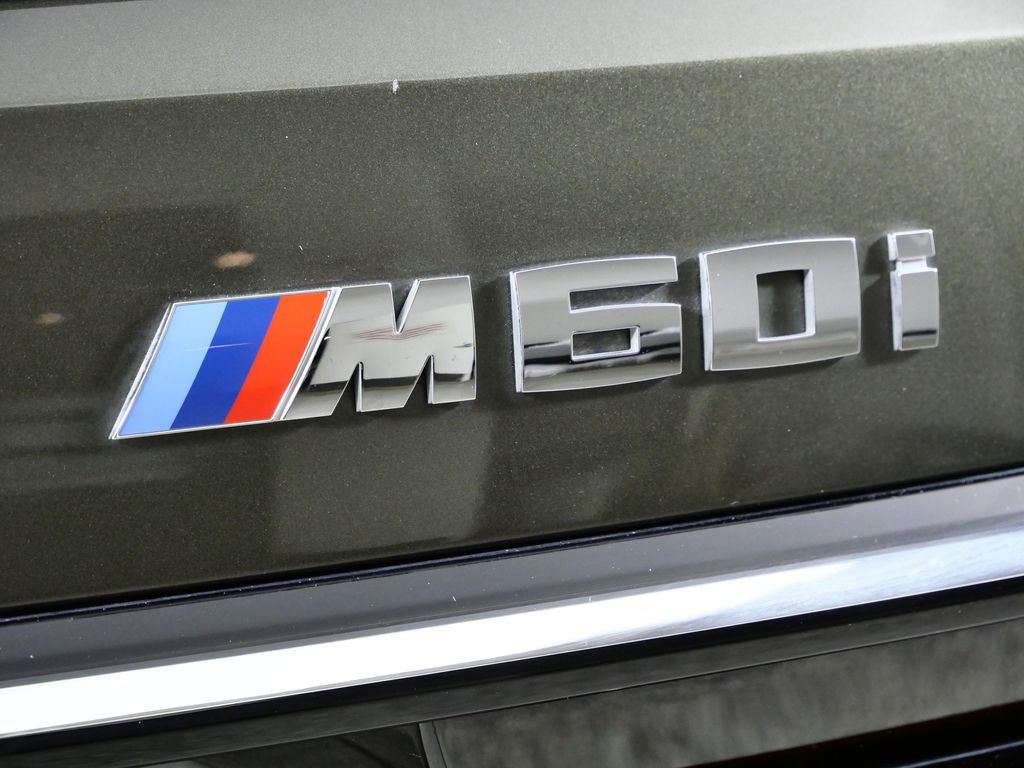 Thumbnail: 2024 BMW X7 - 21