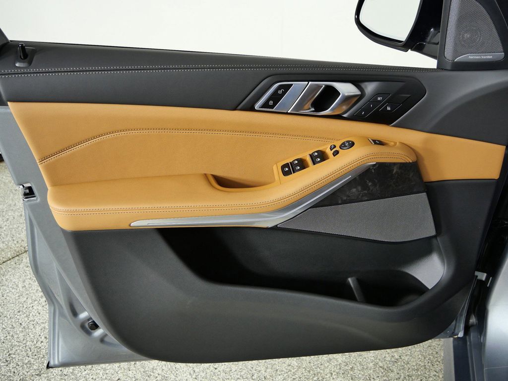 Thumbnail: 2026 BMW X5 - 36