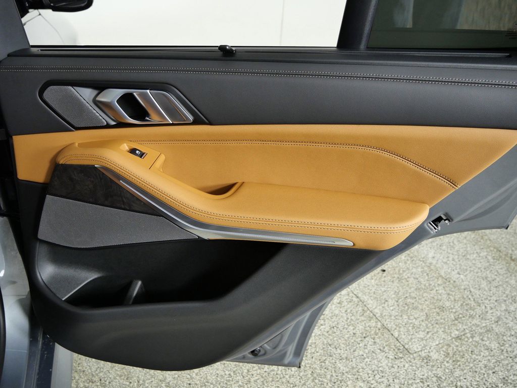 Thumbnail: 2026 BMW X5 - 29