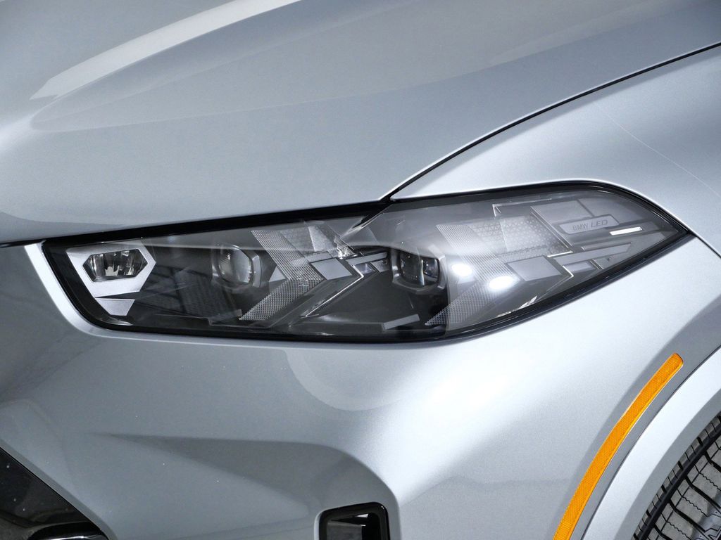 Thumbnail: 2026 BMW X5 - 17