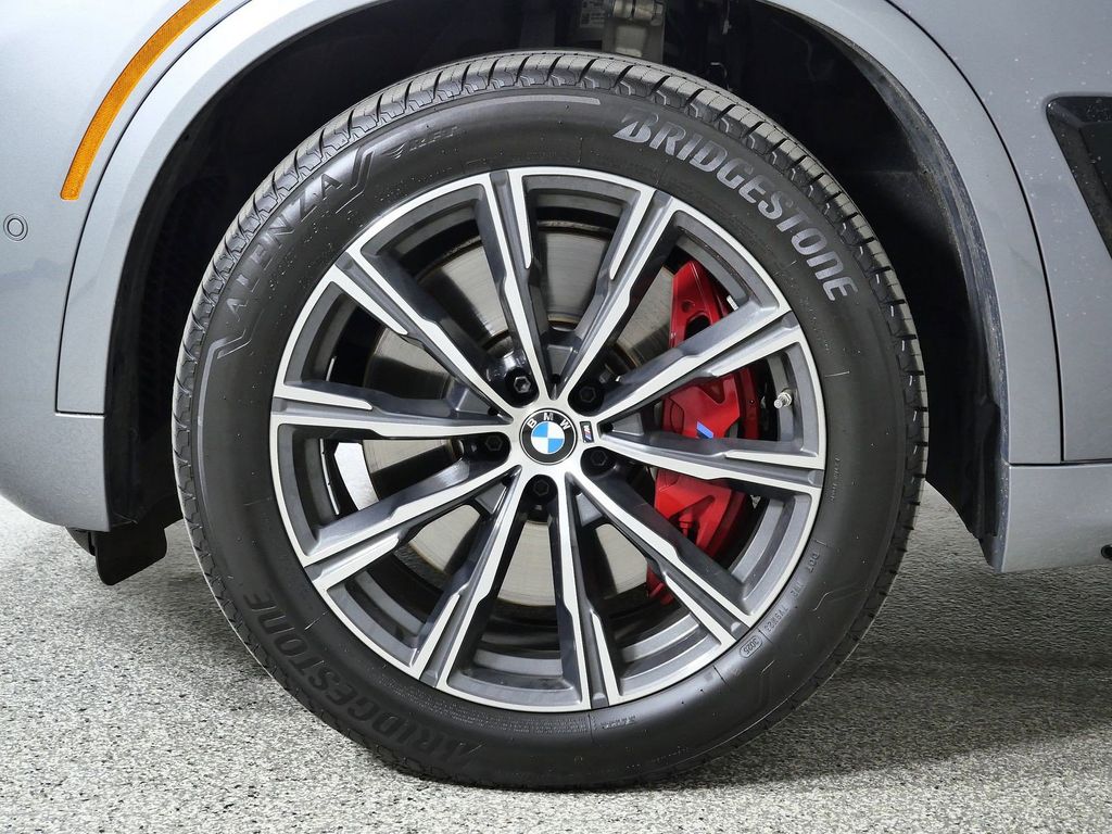 Thumbnail: 2026 BMW X5 - 23
