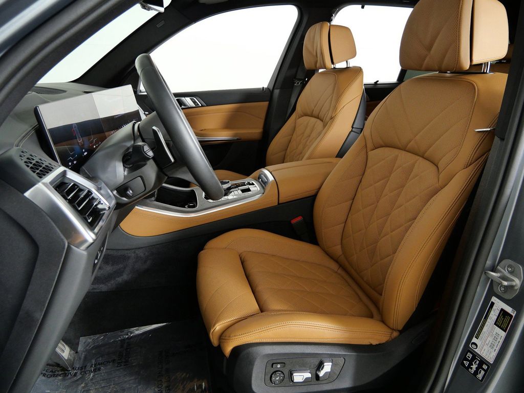 Thumbnail: 2026 BMW X5 - 38