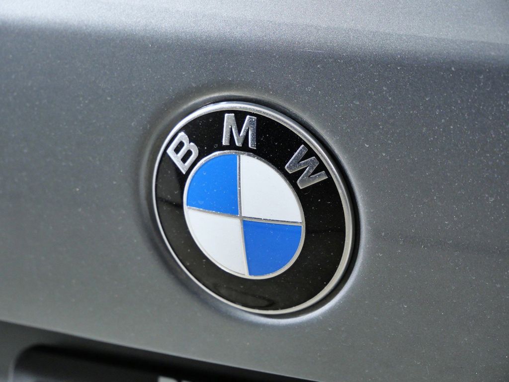 Thumbnail: 2026 BMW X5 - 21