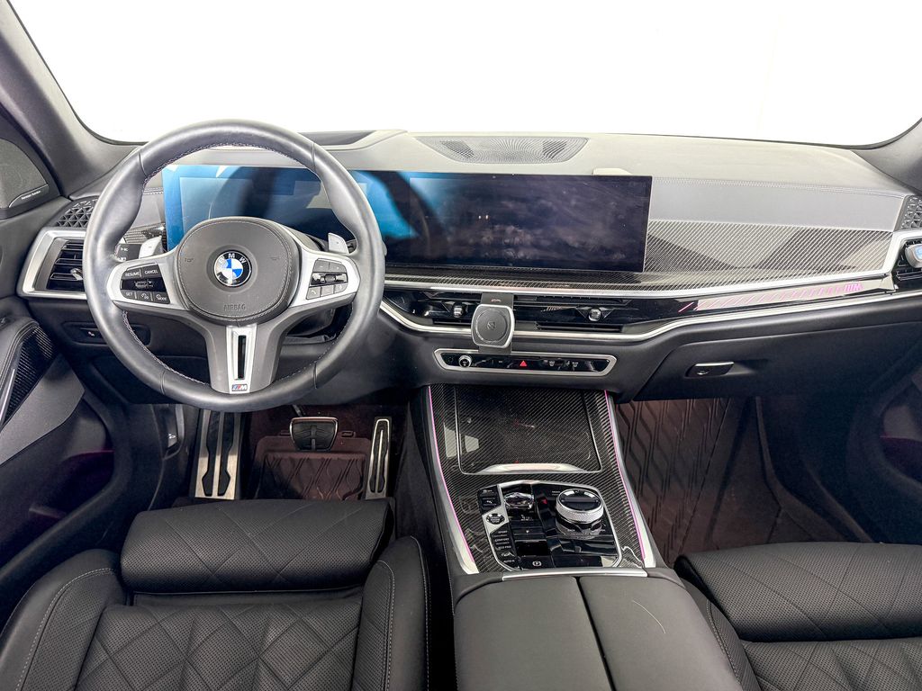2024 BMW X5 M60i 7