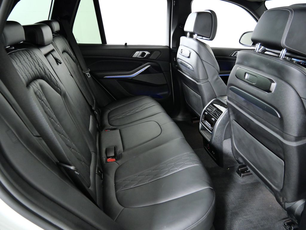 Thumbnail: 2024 BMW X5 - 11