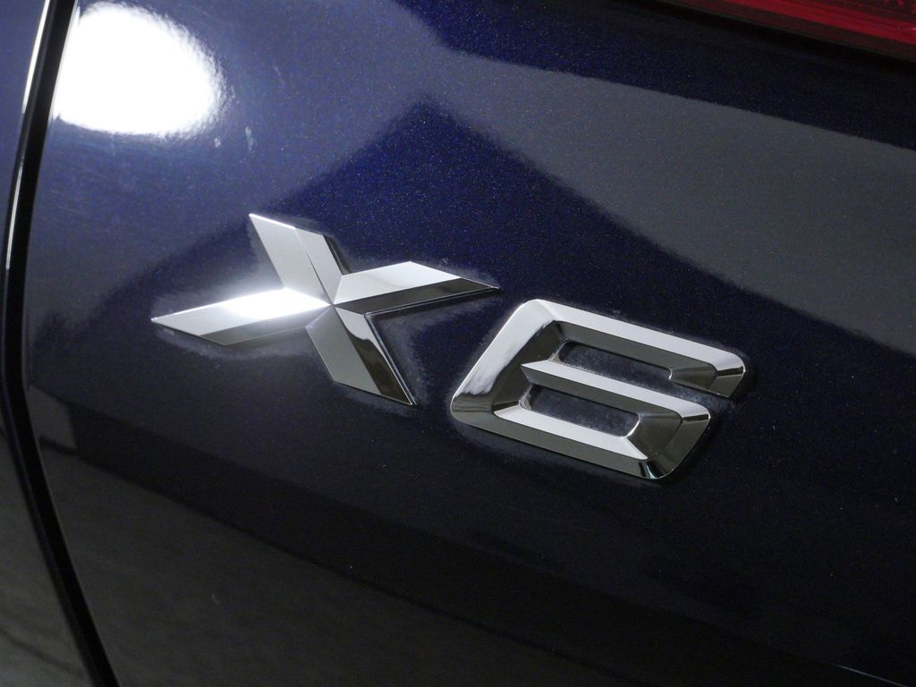 Thumbnail: 2025 BMW X6 - 16