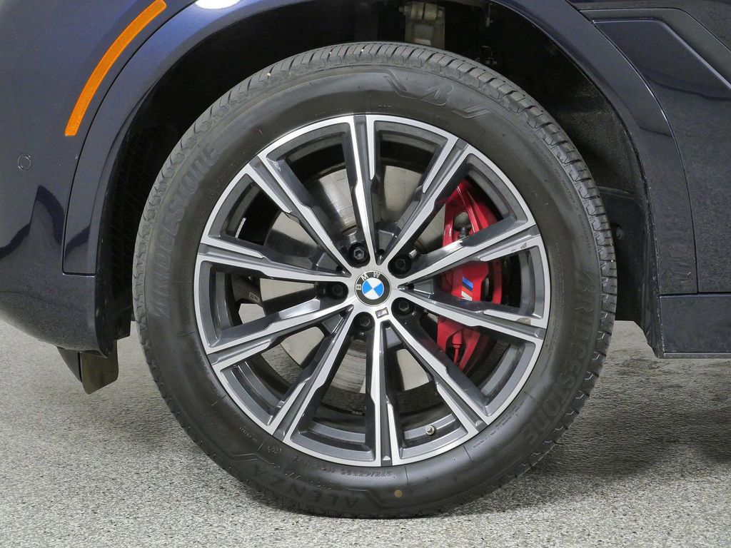 Thumbnail: 2025 BMW X6 - 24
