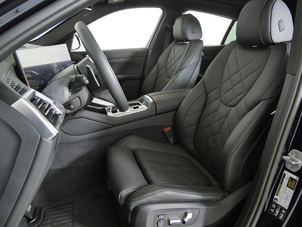 Thumbnail: 2025 BMW X6 - 39