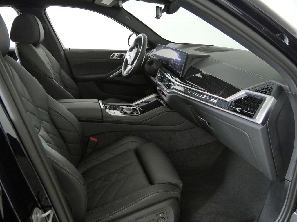 Thumbnail: 2025 BMW X6 - 9