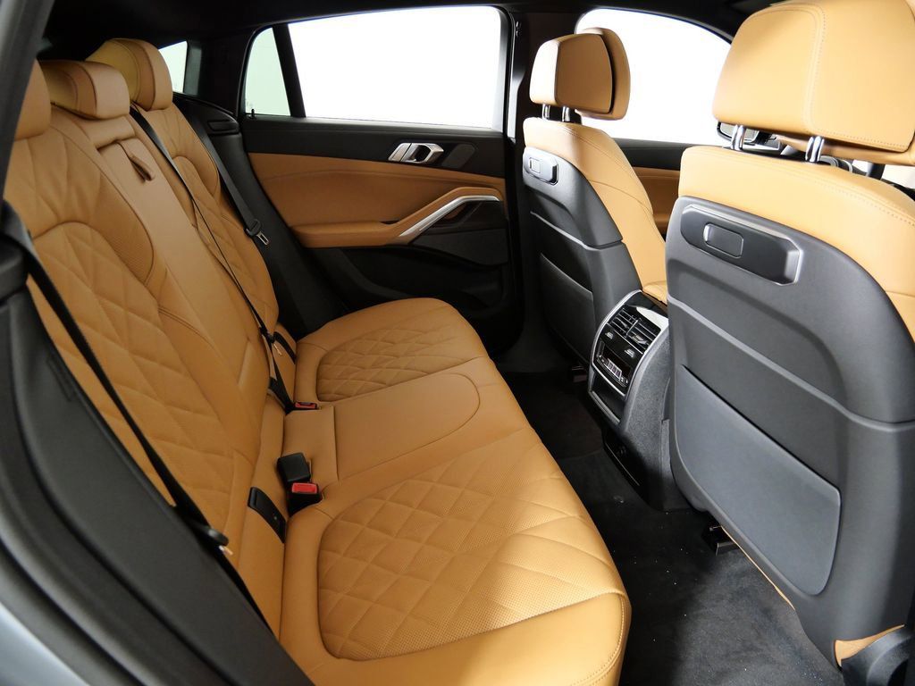 Thumbnail: 2026 BMW X6 - 11