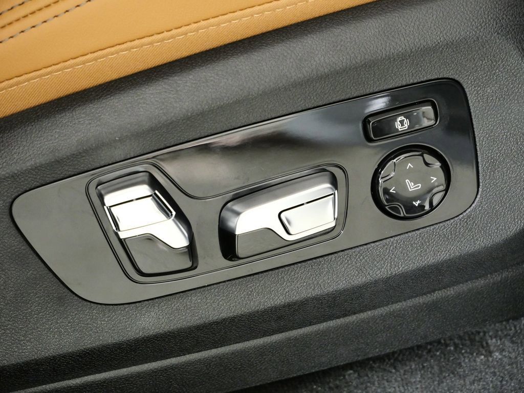 Thumbnail: 2026 BMW X6 - 30