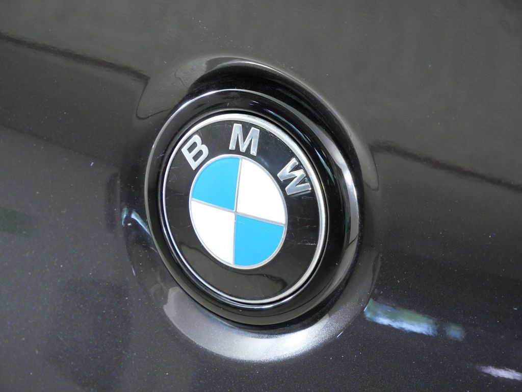 Thumbnail: 2022 BMW X4 - 23