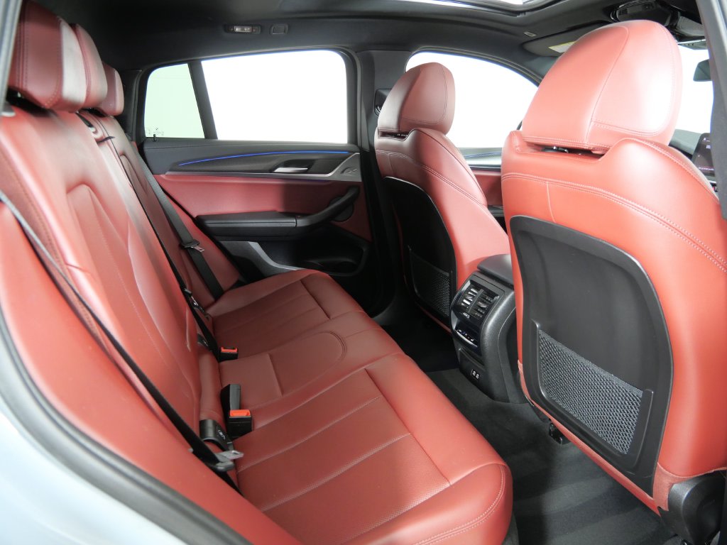 Thumbnail: 2023 BMW X4 - 12
