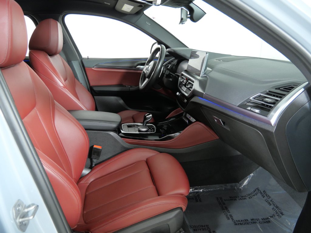 Thumbnail: 2023 BMW X4 - 10